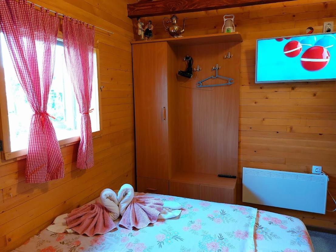 Hotel Etno Selo Eden Zeravacki Potok Zewnętrze zdjęcie