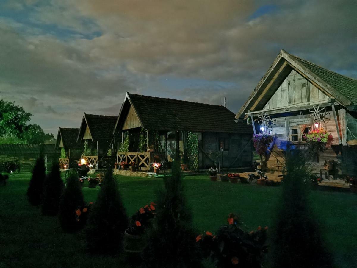 Hotel Etno Selo Eden Zeravacki Potok Zewnętrze zdjęcie