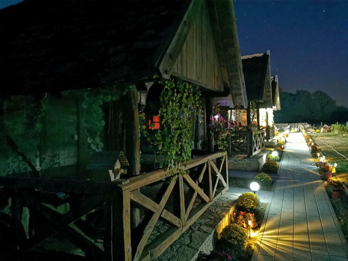 Hotel Etno Selo Eden Zeravacki Potok Zewnętrze zdjęcie