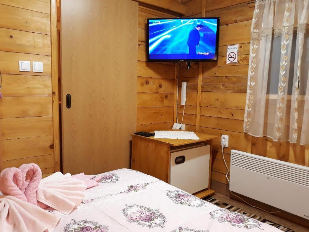 Hotel Etno Selo Eden Zeravacki Potok Zewnętrze zdjęcie
